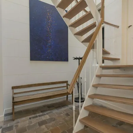 Bed & Breakfast Exceptional And Stylishly Furnished Canal House